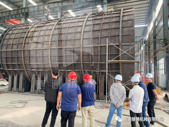 水電八局長(zhǎng)沙地鐵6號(hào)線(xiàn)鋼套筒廠(chǎng)內(nèi)驗(yàn)收順利完成(圖2) 2.png